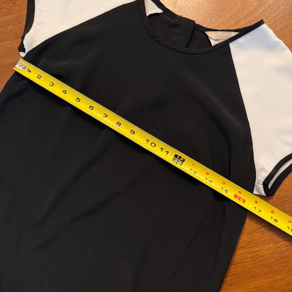 Banana Republic Shift Dress - Picture 5 of 8